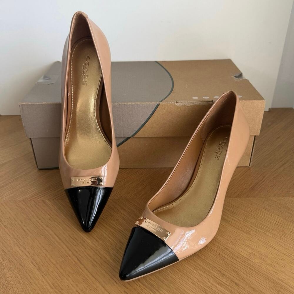 COACH Zan Patent Leather ‘Tapioca/Black’ Women Pointed Toe Heels- SZ 7